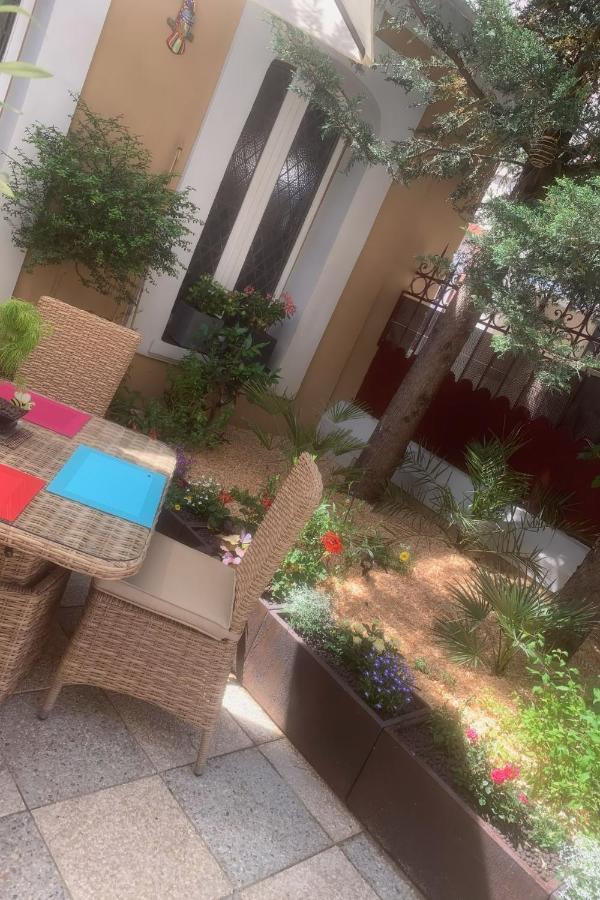 Guesthouse La Villaé Mazamet Exterior foto